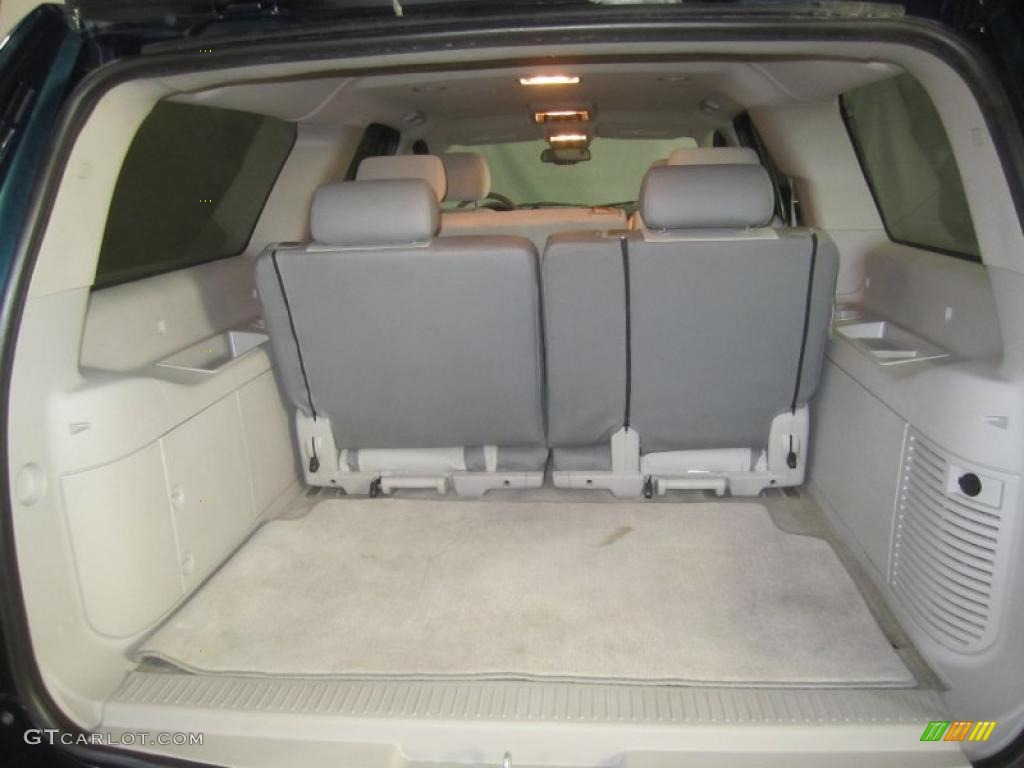 2007 Chevrolet Suburban 1500 LS 4x4 Trunk Photo #48350005