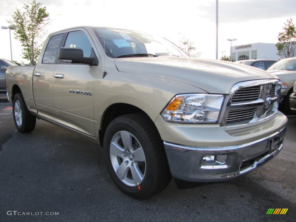 2011 Ram 1500 Big Horn Quad Cab - White Gold / Dark Slate Gray/Medium Graystone photo #4