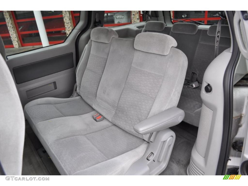 Flint Grey Interior 2004 Ford Freestar S Photo #48350812