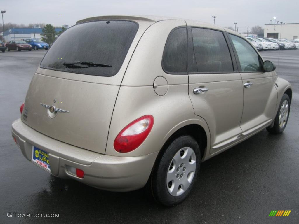 2006 PT Cruiser Touring - Linen Gold Metallic Pearl / Pastel Pebble Beige photo #2