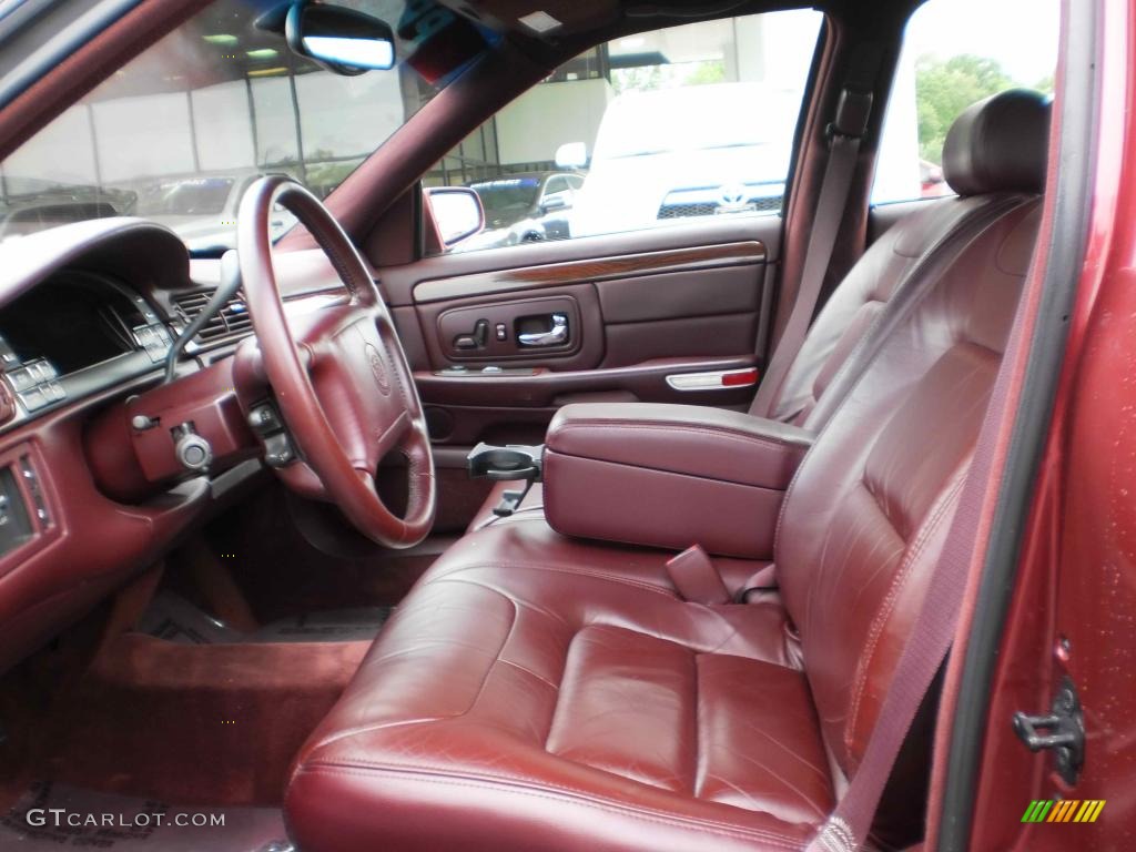 1999 Cadillac DeVille Sedan interior Photo #48355177