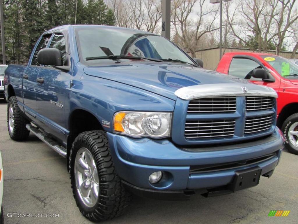 2004 Ram 1500 SLT Quad Cab 4x4 - Atlantic Blue Pearl / Dark Slate Gray photo #16