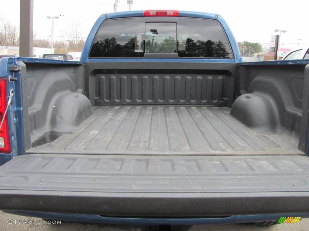 2004 Ram 1500 SLT Quad Cab 4x4 - Atlantic Blue Pearl / Dark Slate Gray photo #21