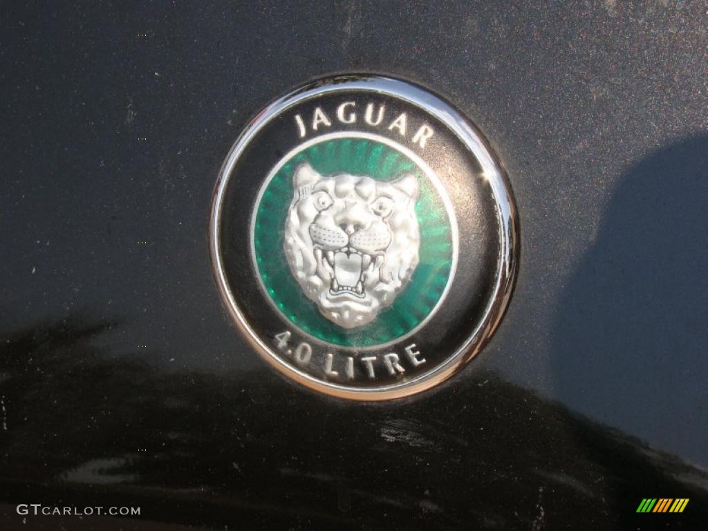 2002 Jaguar XK XK8 Convertible Marks and Logos Photos