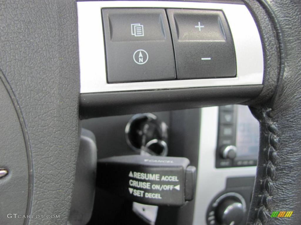 2008 Chrysler 300 C HEMI AWD Controls Photo #48357100