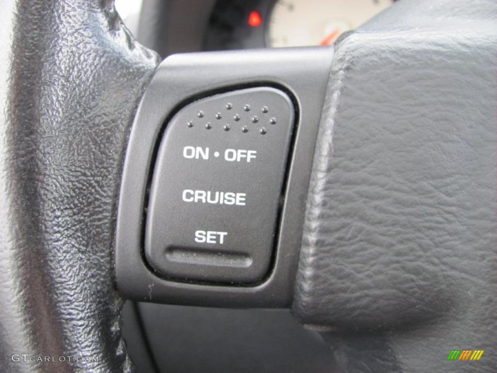 2003 Liberty Sport 4x4 - Stone White / Dark Slate Gray photo #6
