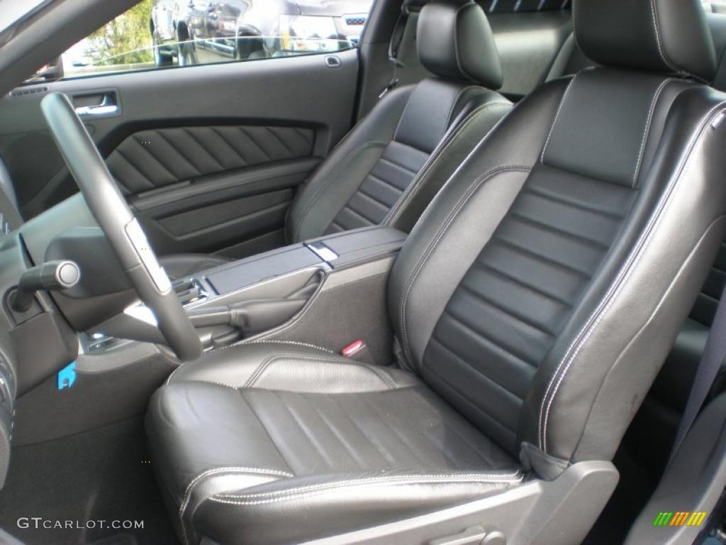Charcoal Black Interior 2010 Ford Mustang V6 Premium Coupe Photo #48358918