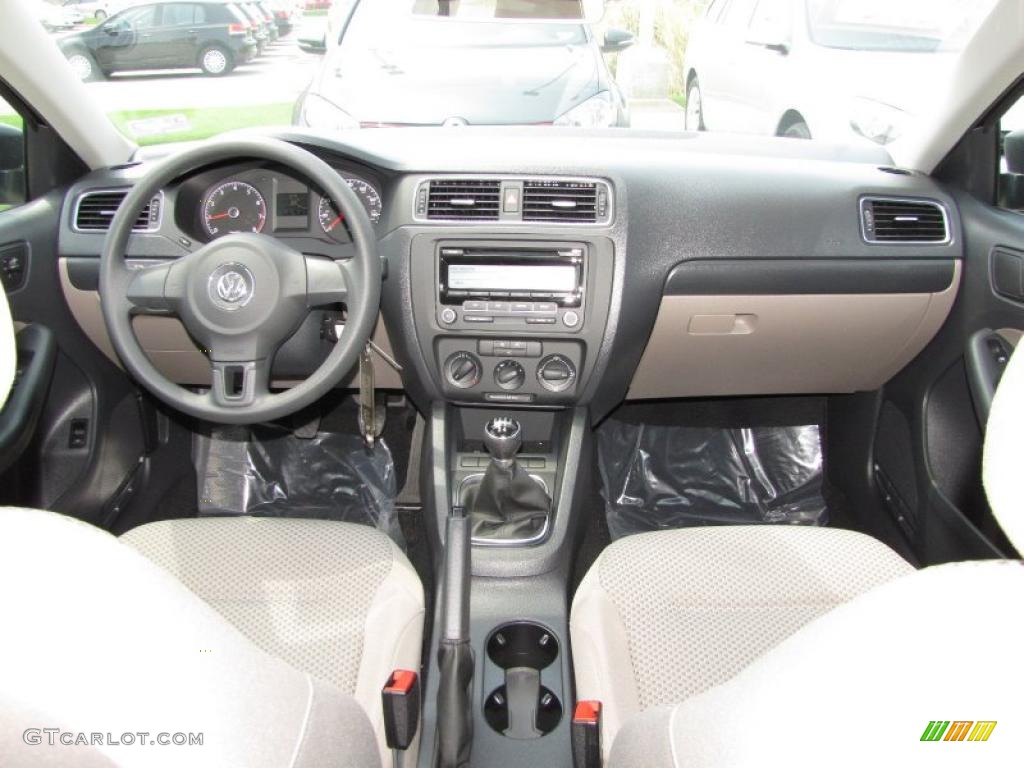 2011 Jetta S Sedan - Toffee Brown Metallic / Latte Macchiato photo #5