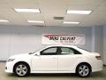 Super White - Camry SE Photo No. 9