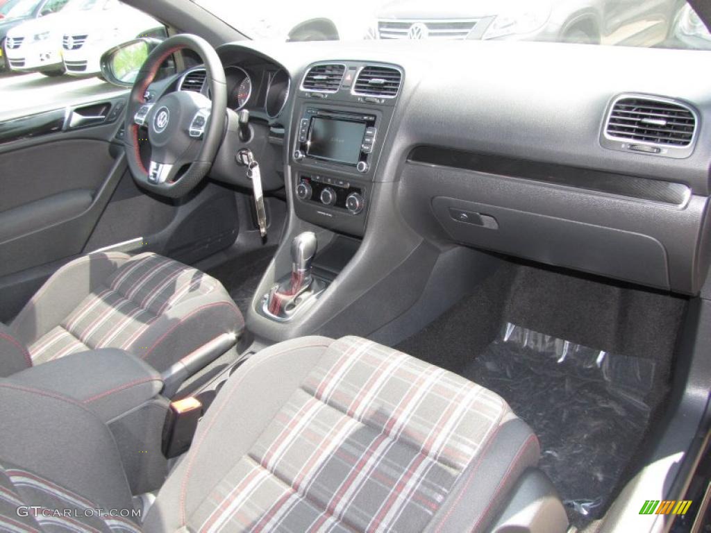 2011 Volkswagen GTI 2 Door Interlagos Plaid Cloth Dashboard Photo #48360001