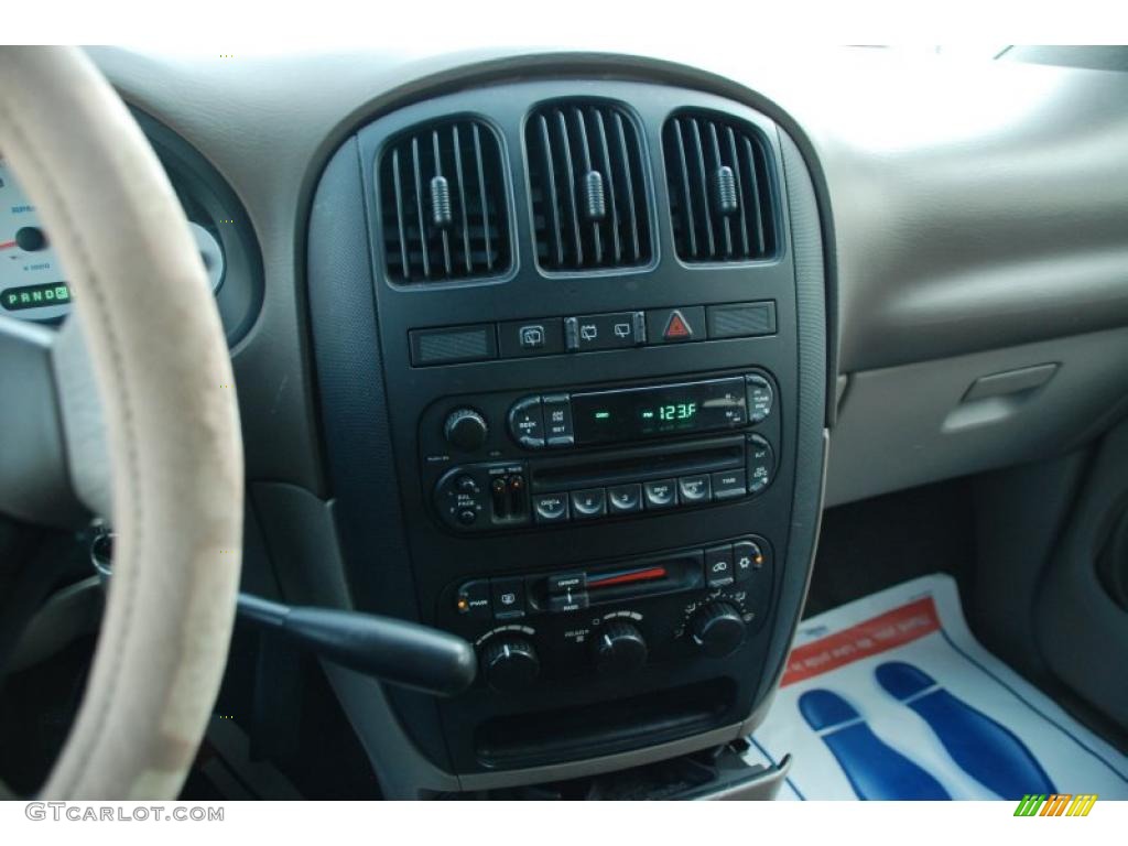 2001 Grand Caravan Sport - Bright Silver Metallic / Taupe photo #11