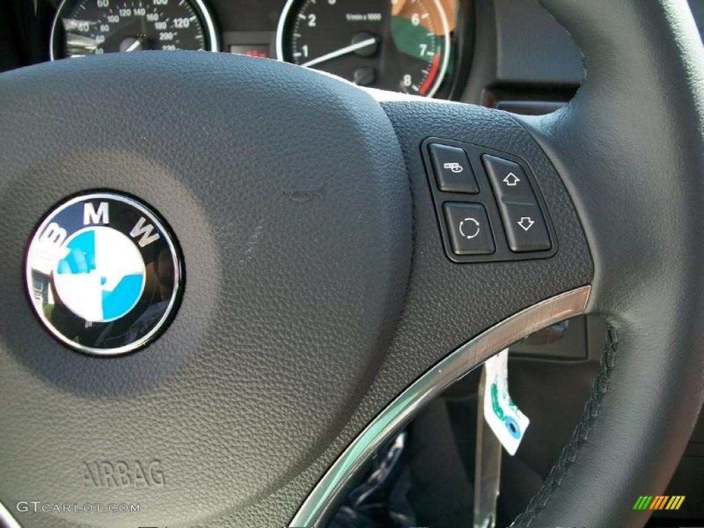 2011 BMW 3 Series 328i xDrive Coupe Controls Photo #48364852