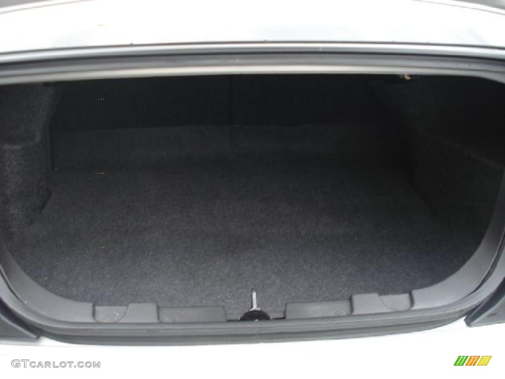 2005 Ford Mustang GT Premium Coupe Trunk Photo #48365506