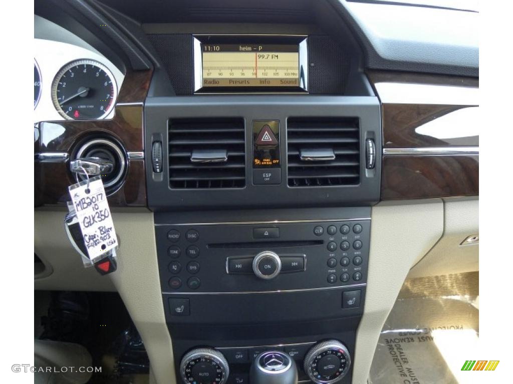 2010 Mercedes-Benz GLK 350 Controls Photo #48366832