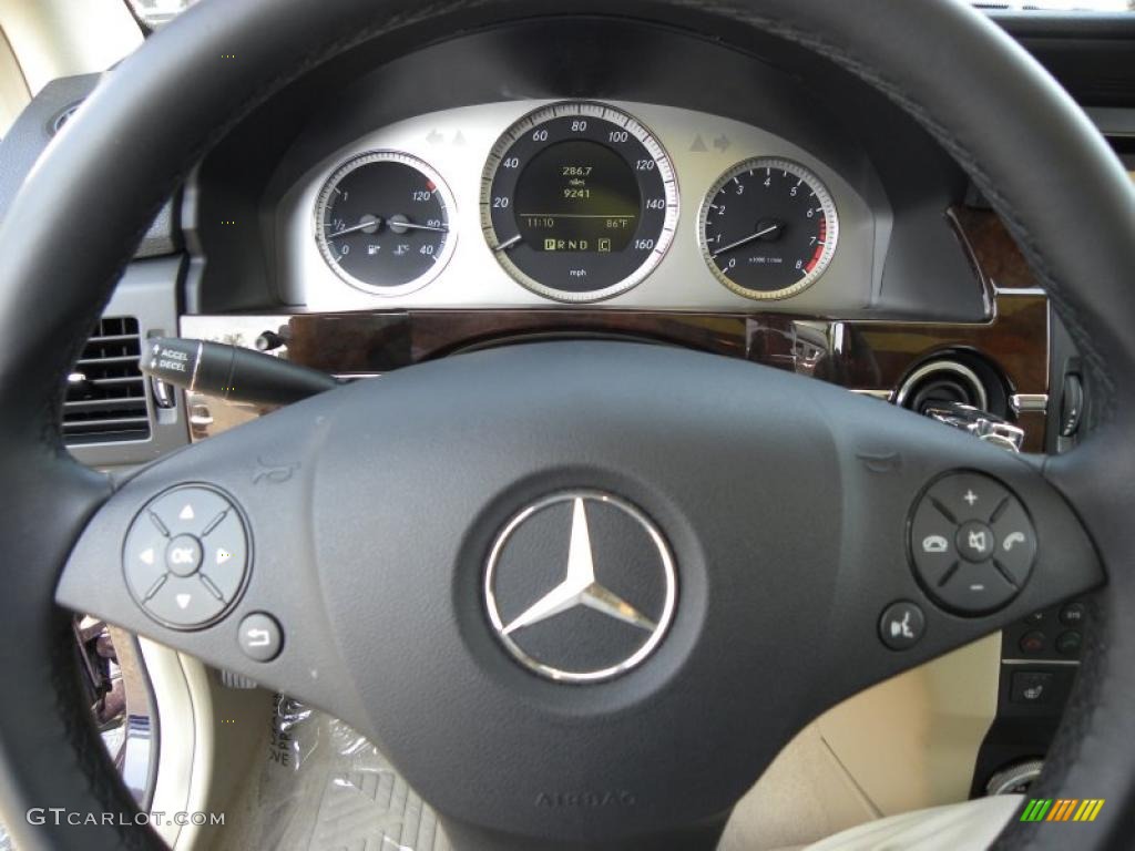 2010 Mercedes-Benz GLK 350 Controls Photo #48366847