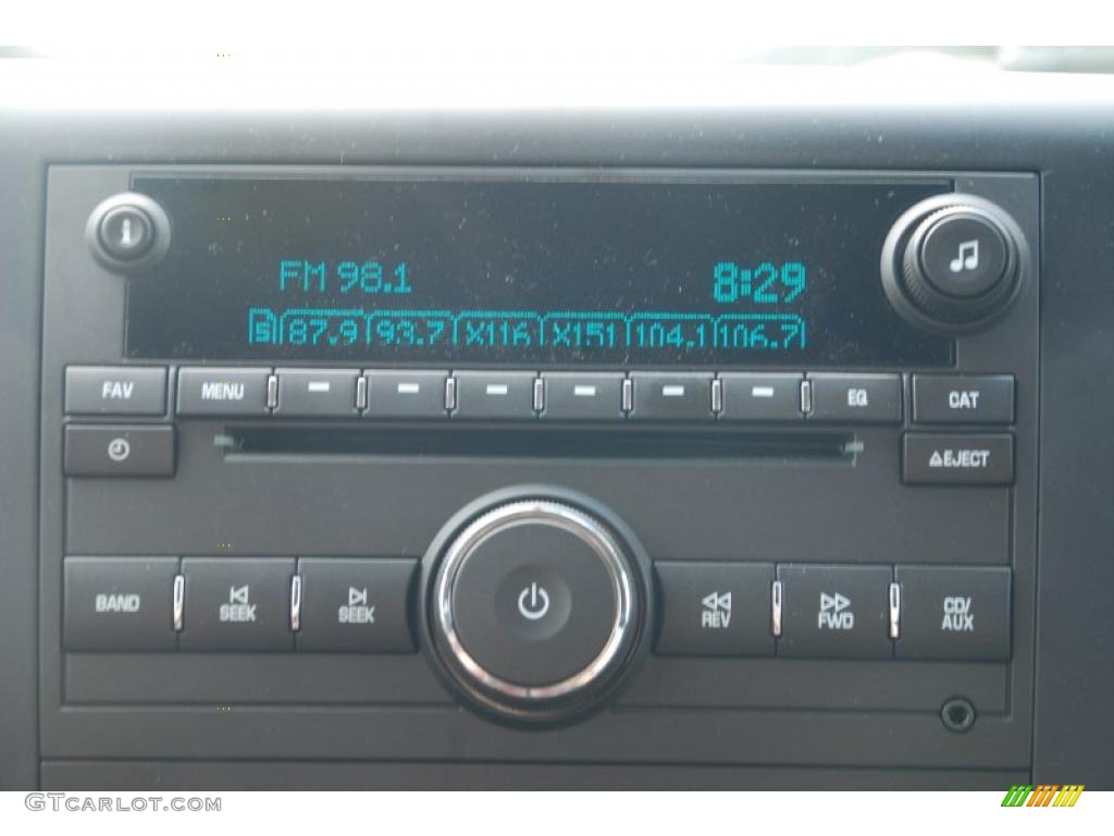 2008 Chevrolet Silverado 1500 LT Crew Cab Controls Photo #48367177