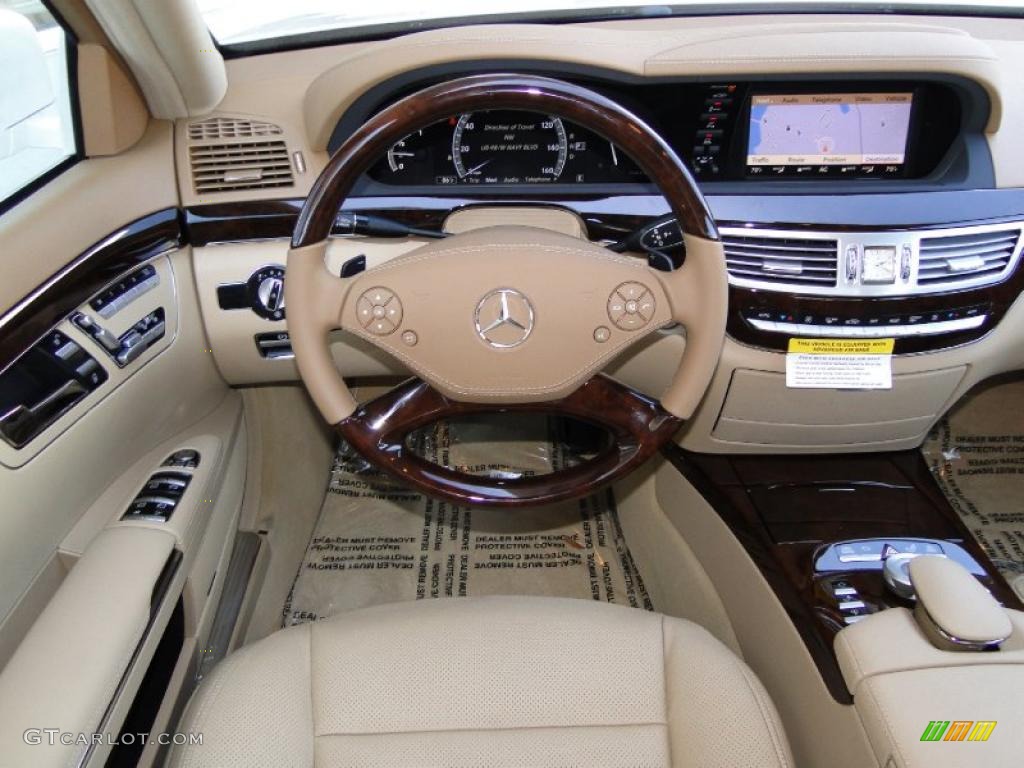 2011 Mercedes-Benz S 550 Sedan Cashmere/Savanah Dashboard Photo #48369160