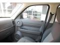 2007 Light Khaki Metallic Dodge Nitro SXT  photo #26