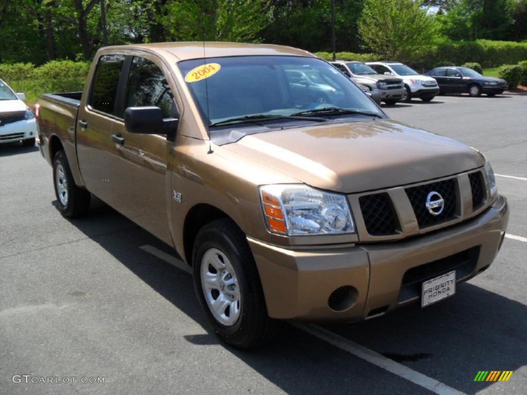 2004 Titan XE Crew Cab - Copper / Sand/Steel photo #7