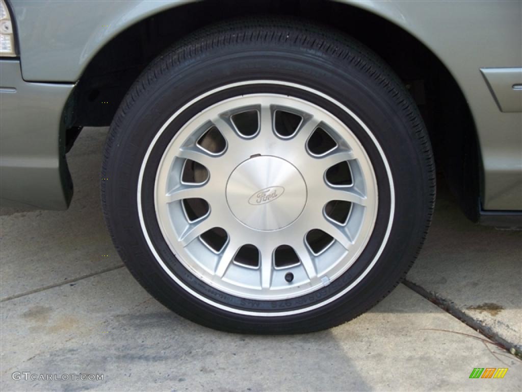 1999 Crown Victoria LX - Medium Grey Metallic / Light Graphite photo #10