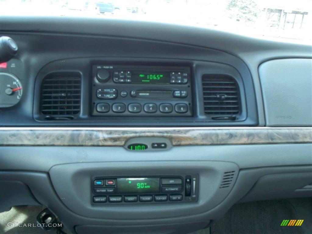 1999 Crown Victoria LX - Medium Grey Metallic / Light Graphite photo #13
