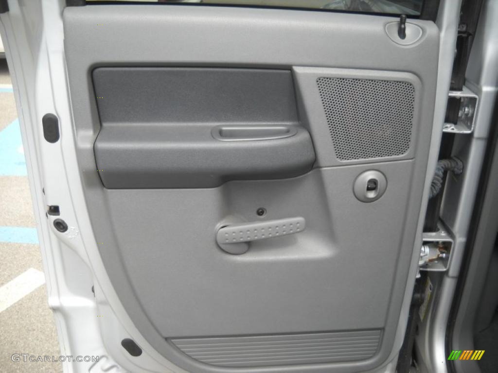 2007 Ram 1500 ST Quad Cab 4x4 - Bright Silver Metallic / Medium Slate Gray photo #12