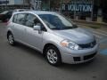 Brilliant Silver - Versa 1.8 SL Hatchback Photo No. 1