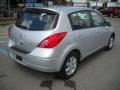 Brilliant Silver - Versa 1.8 SL Hatchback Photo No. 3