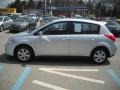 Brilliant Silver - Versa 1.8 SL Hatchback Photo No. 6