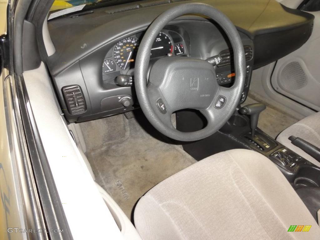 2002 Saturn S Series SL2 Sedan Gray Dashboard Photo #48375062