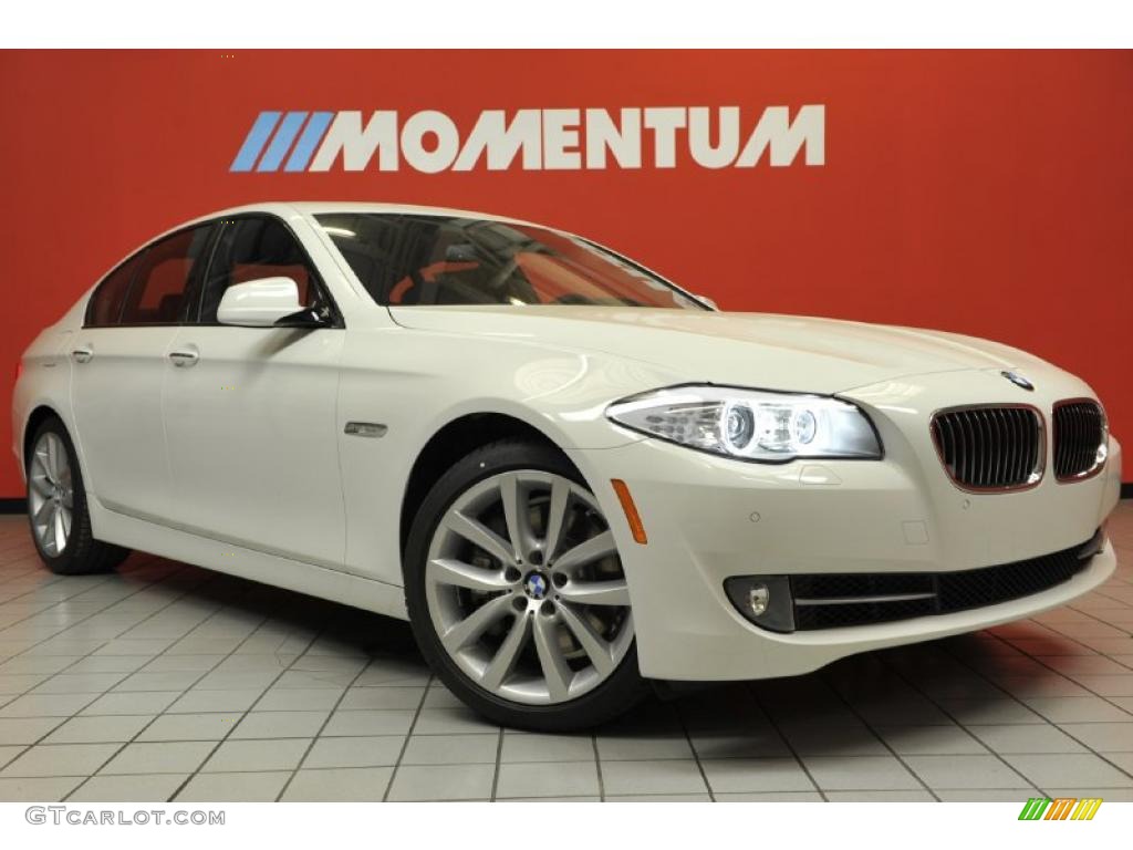 2011 5 Series 535i Sedan - Alpine White / Black photo #1