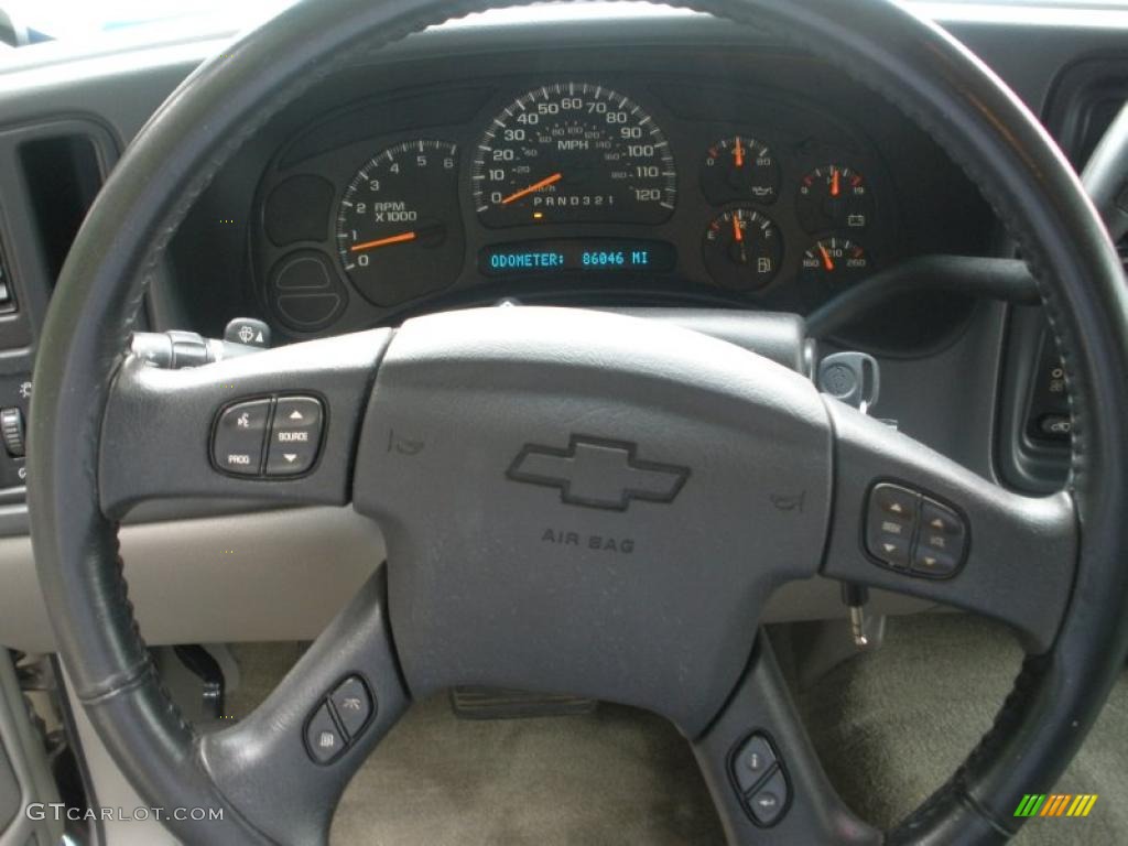 2006 Chevrolet Tahoe LS Gray/Dark Charcoal Steering Wheel Photo #48376742