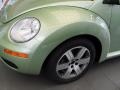 2006 Gecko Green Metallic Volkswagen New Beetle 2.5 Coupe  photo #2