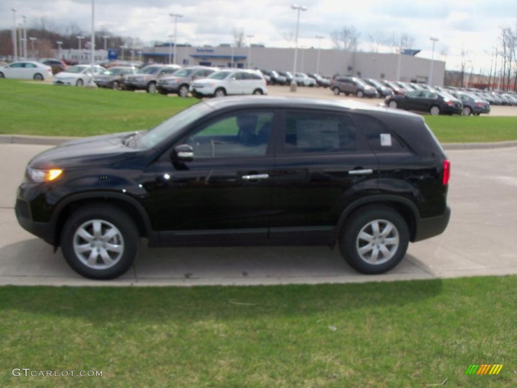 2011 Sorento LX - Ebony Black / Black photo #7