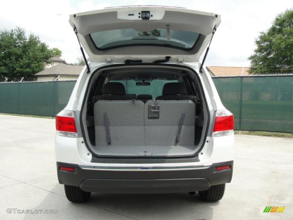 2011 Toyota Highlander Standard Highlander Model Trunk Photo #48382058