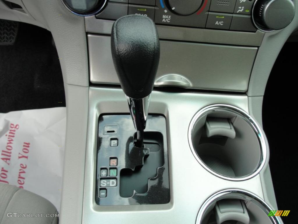 2011 Toyota Highlander Standard Highlander Model 6 Speed ECT-i Automatic Transmission Photo #48382205