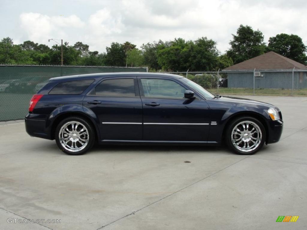 Midnight Blue Pearl 2005 Dodge Magnum R/T Exterior Photo #48384434