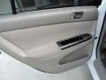Super White - Camry LE Photo No. 30