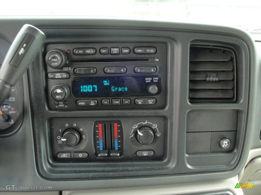 2006 Chevrolet Avalanche LT Controls Photo #48385241
