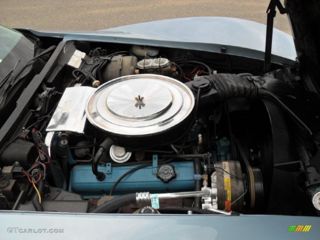 1977 Chevrolet Corvette Coupe 350 cid OHV 16-Valve V8 Engine Photo #48386199