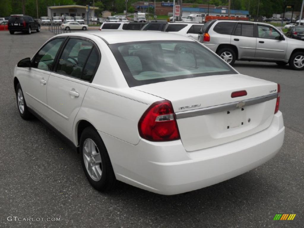 White 2004 Chevrolet Malibu LS V6 Sedan Exterior Photo #48386529
