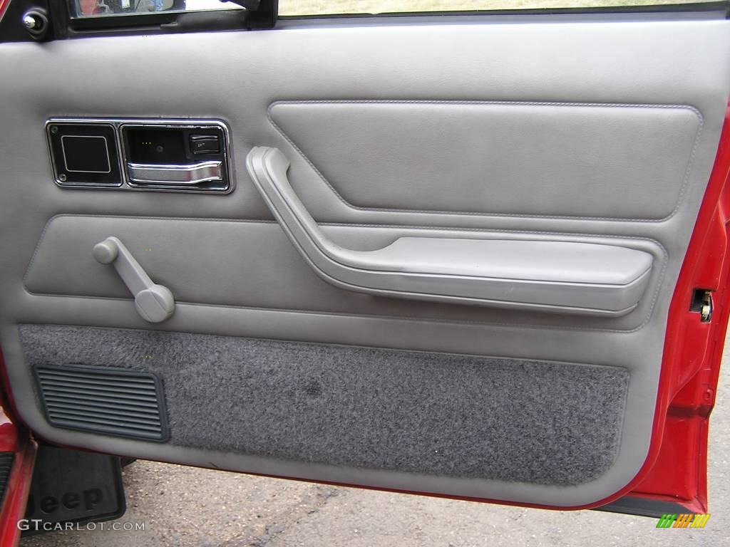 1992 Cherokee Sport 4x4 - Red / Gray photo #14