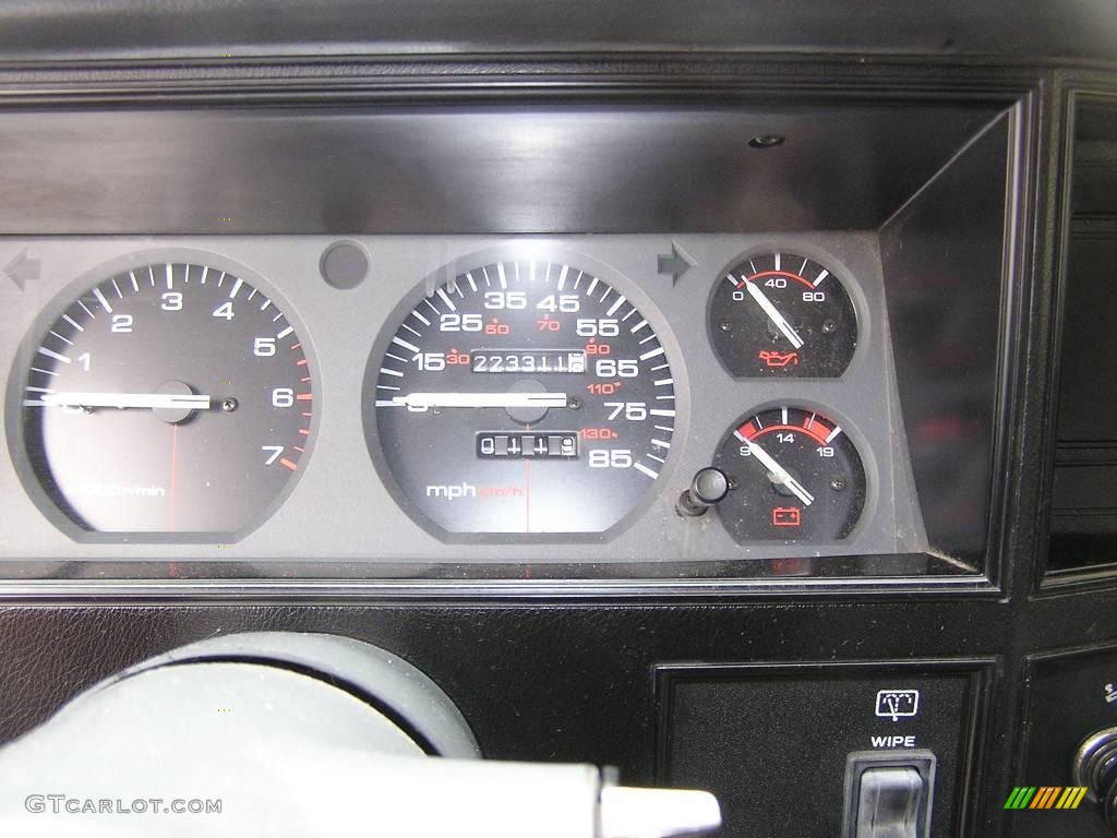 1992 Cherokee Sport 4x4 - Red / Gray photo #17