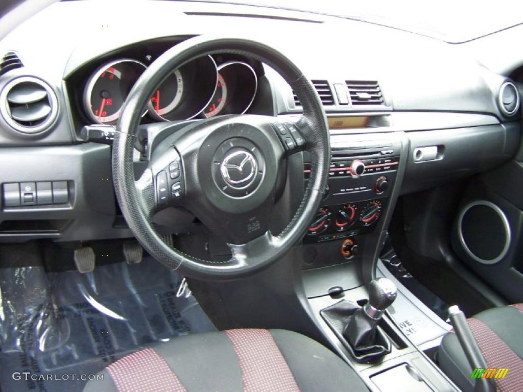 Black/Red Interior 2005 Mazda MAZDA3 s Sedan Photo #48392628