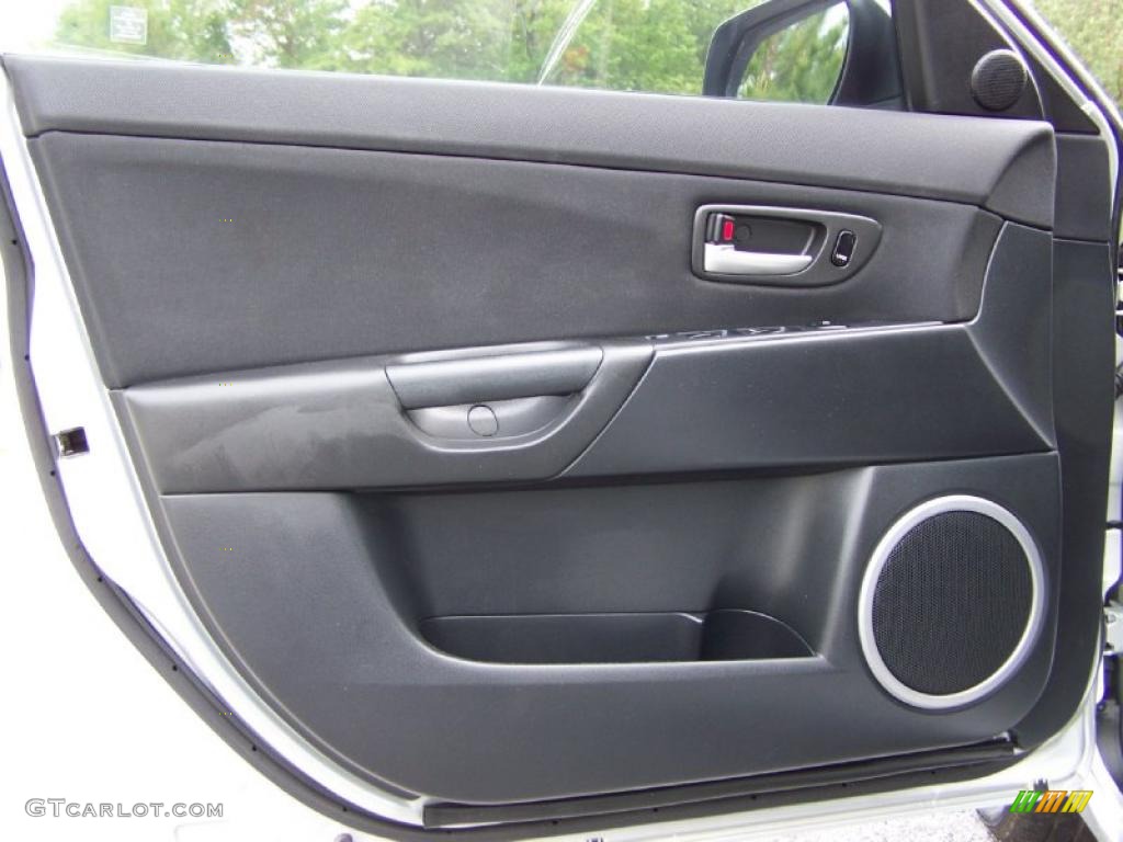 2005 Mazda MAZDA3 s Sedan Black/Red Door Panel Photo #48393045