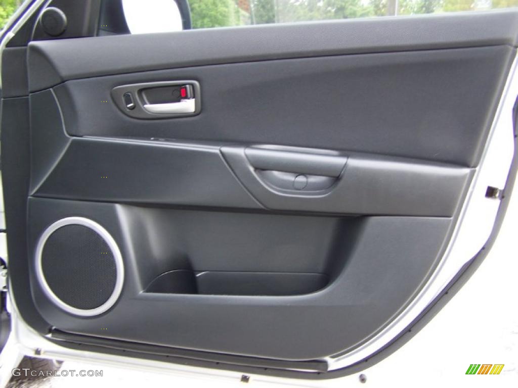 2005 Mazda MAZDA3 s Sedan Black/Red Door Panel Photo #48393057