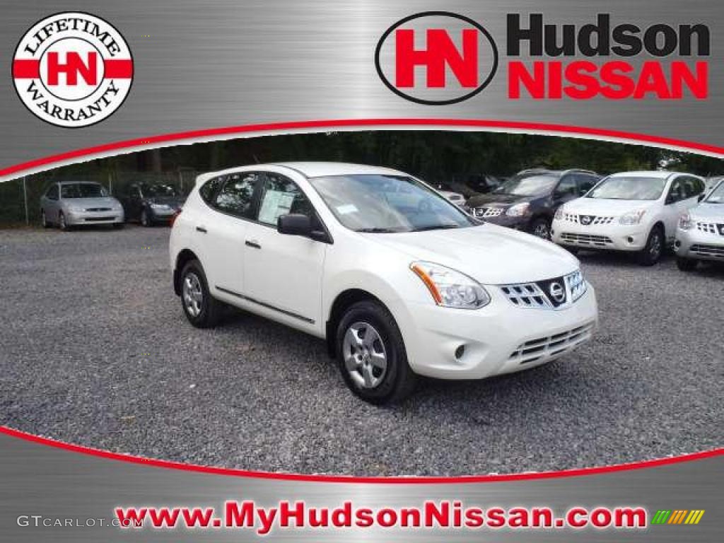 2011 Rogue S - Pearl White / Gray photo #1