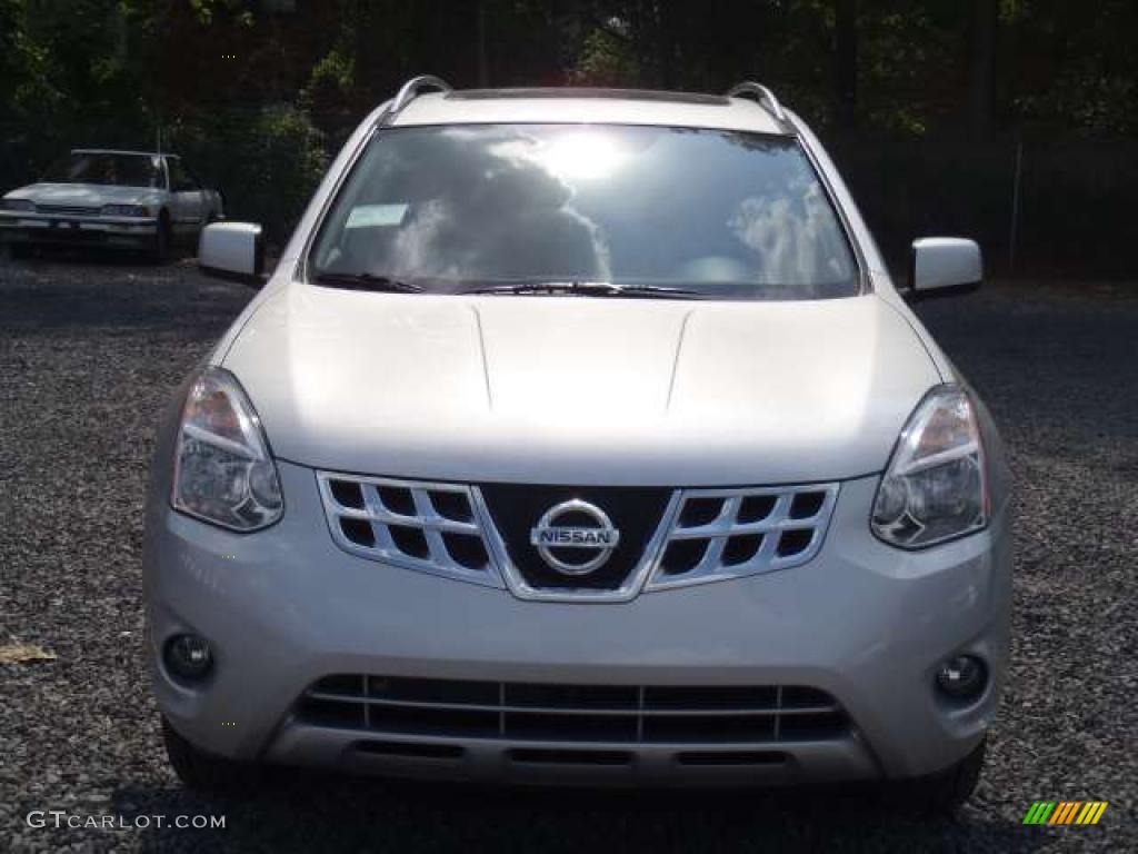 2011 Rogue SL - Silver Ice Metallic / Black photo #4