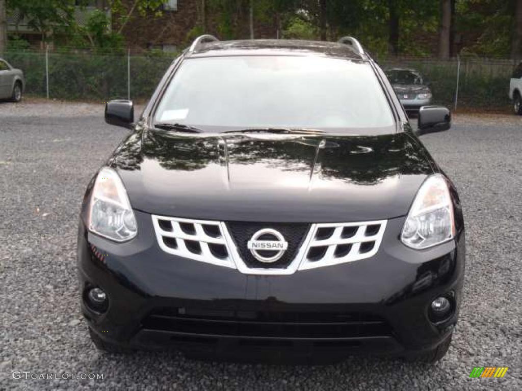 2011 Rogue SV AWD - Wicked Black / Gray photo #4