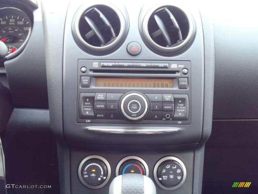 2011 Rogue S - Silver Ice Metallic / Black photo #8